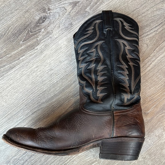 VTG Tony Lama Taurus Cowboy Boots Chocolate Two-Tone Leather #6171 Mens 8.5 D - Picture 3 of 13